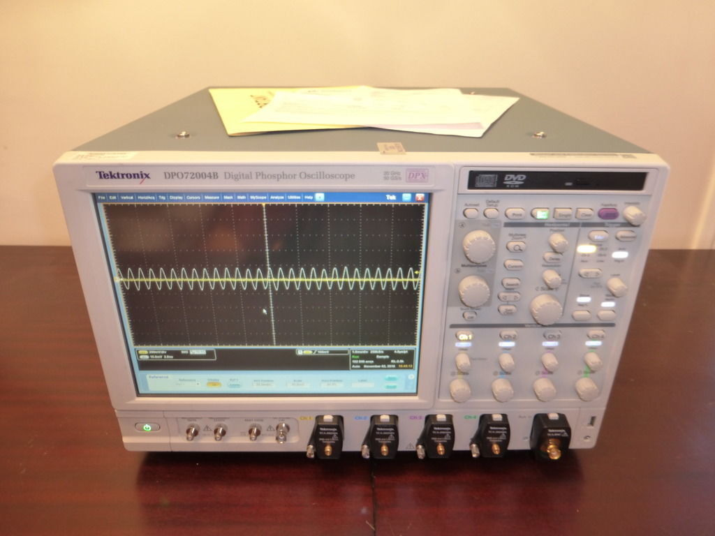 Tektronix Digital Oscilloscope
